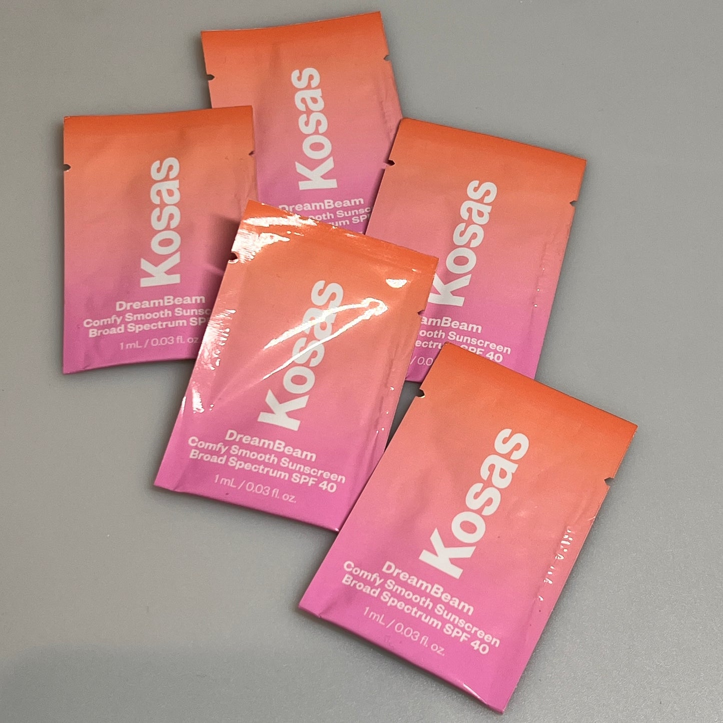 Kosas DreamBeam Silicone-Free Mineral Sunscreen SPF 40 with Ceramides and Peptides Sachet
