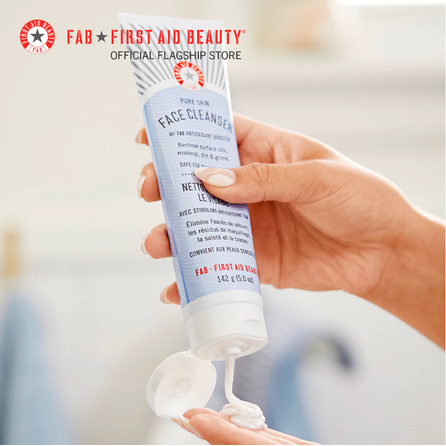 First Aid Beauty Pure Skin Face Cleanser 5 oz / 142 g