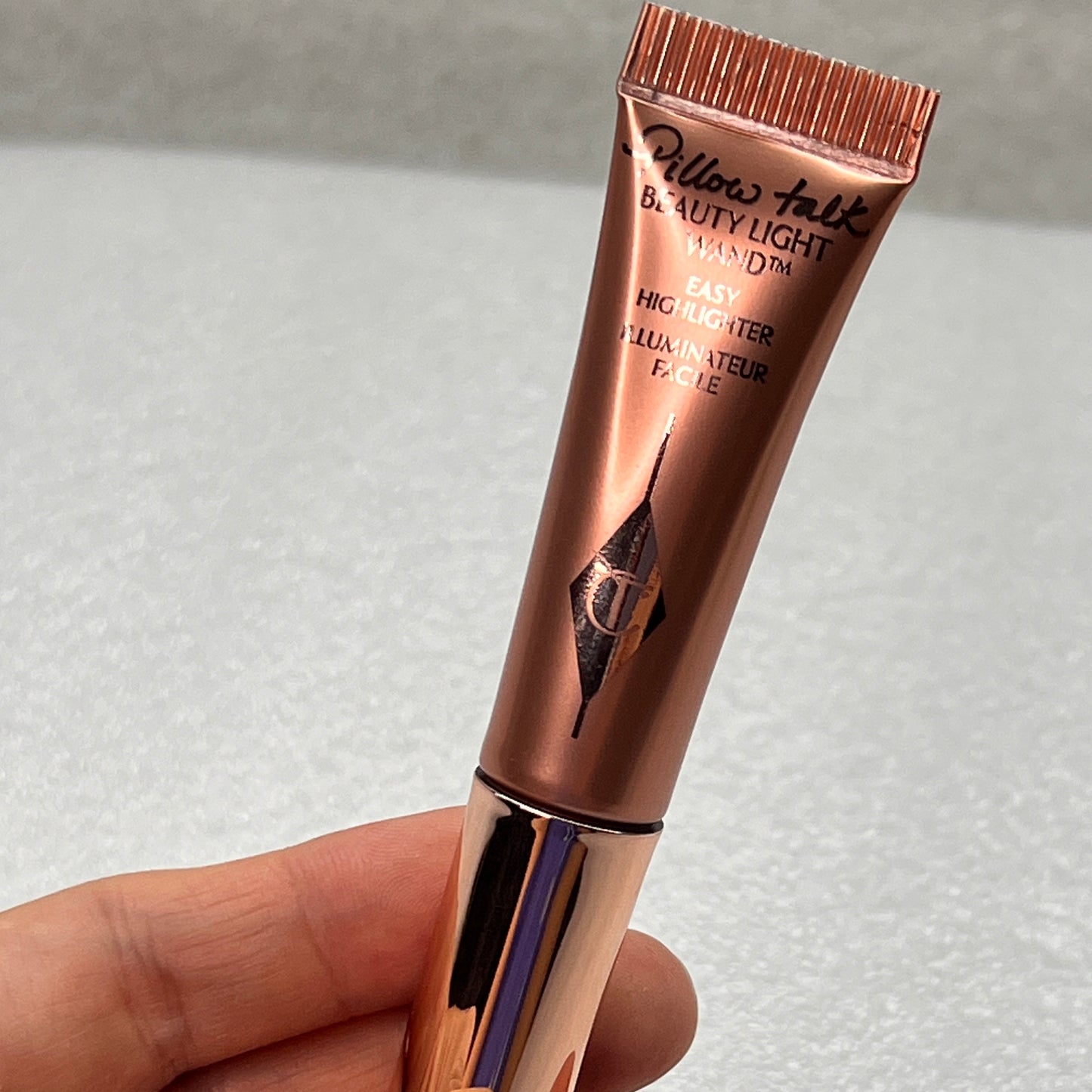 Charlotte Tilbury Beauty Highlighter Wand mini pillow talk - 5mL / 0.16 oz