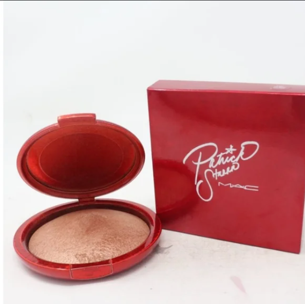 Mac Patrick Starrr Mineralize Skinfinish Baby it's Gold Outside