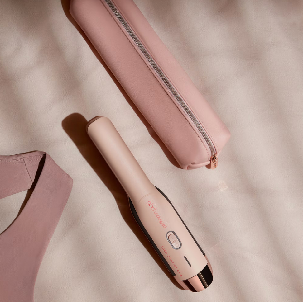 UNPLUGGED PINK CORDLESS HAIR STRAIGHTENER - SOFT PEACH (GHD)