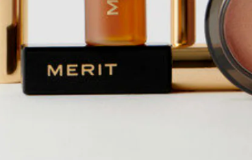 Merit Le Gloss Set HOLIDAY ESSENTIALS