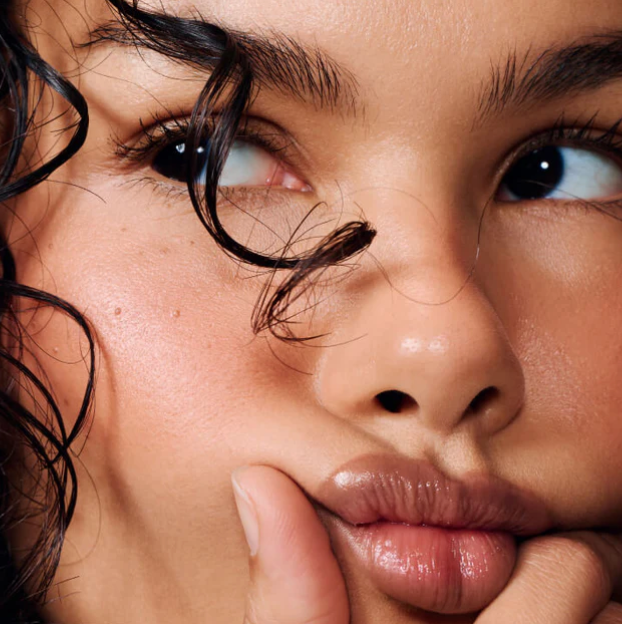 Rhode peptide lip shape ( sold per piece )