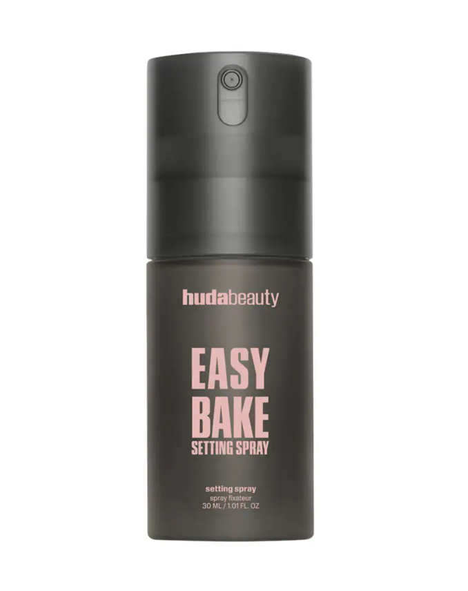 HUDA BEAUTY  Easy Bake Blurring Setting Spray with 16-Hour Wear