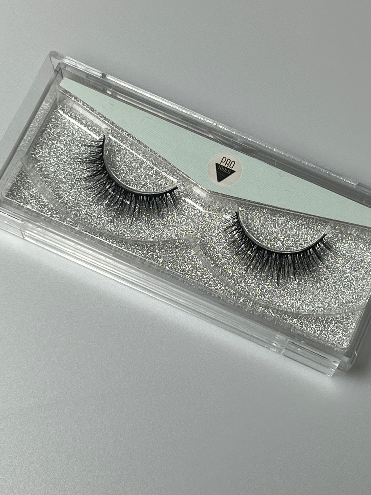 Protools - 100%  Milk Lashes - Amber (short) glue free